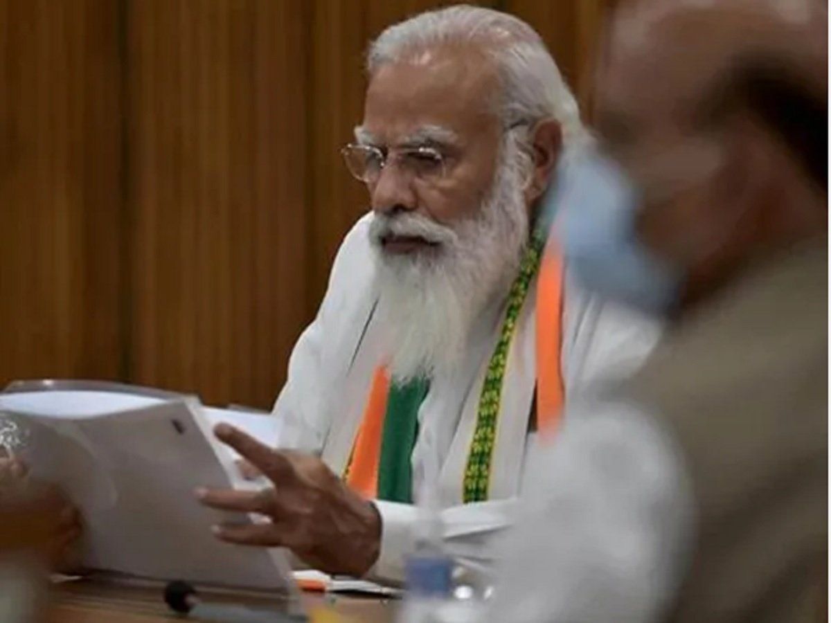 कैबिनेट में फेरबदल के बीच PM मोदी ने अमित शाह, राजनाथ सिंह समेत कई मंत्रियों से की मुलाकात