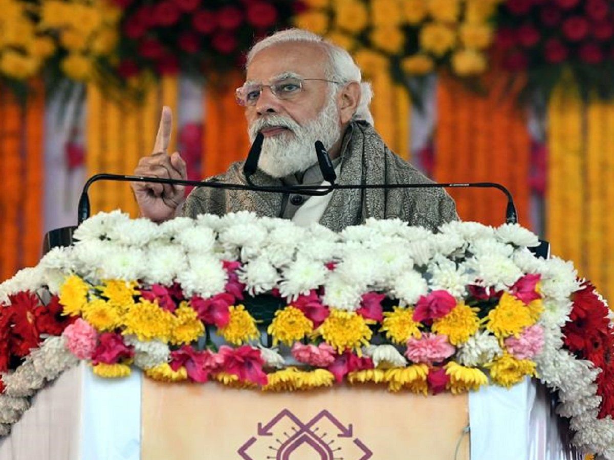 उत्तराखंड को PM मोदी ने दीं करोड़ों की सौगातें, कांग्रेस पर हुए हमलावर, बोले- दोनों हाथों से उत्तराखंड को लूटा
