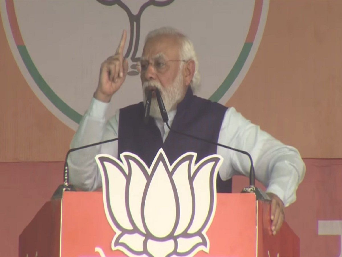 सवा पांच लाख लोगों के चेहरे पर खुशी की झलक, जब पीएम नरेंद्र मोदी बोले ऐसे दूर की जा सकती है गरीबी