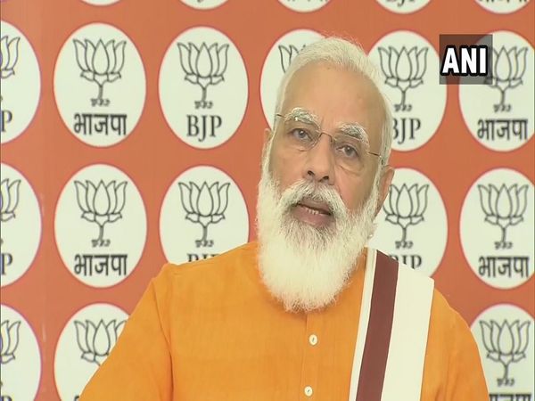 PM Narendra Modi Poem: कविता के जरिए पीएम नरेंद्र मोदी दे गए बड़ा संदेश, यहां पढ़ें हूबहू