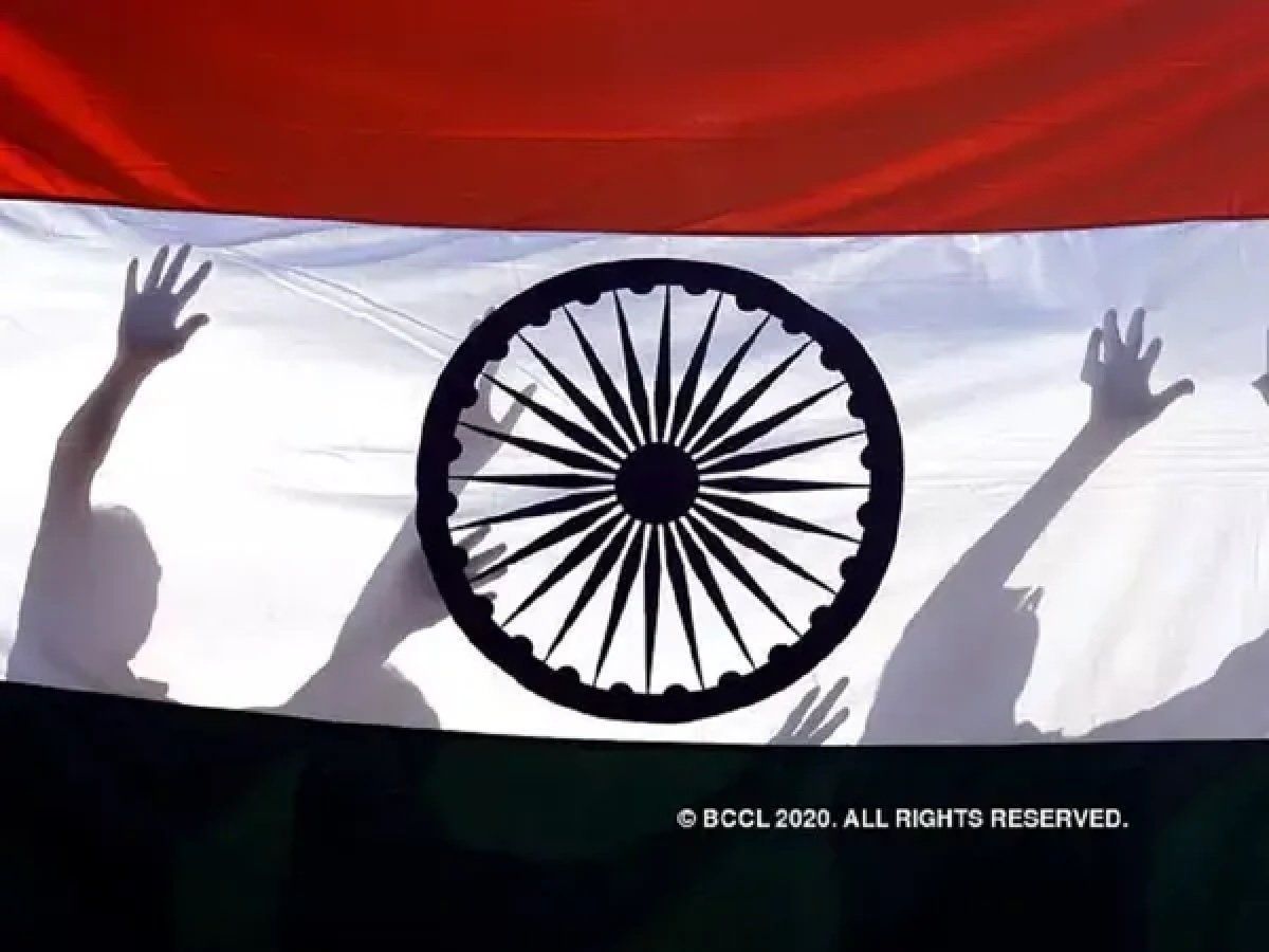 तिरंगा अभियान खत्म,जानें झंडे को सम्मान के साथ रखने का तरीका, इन गलतियों से होता है अपमान