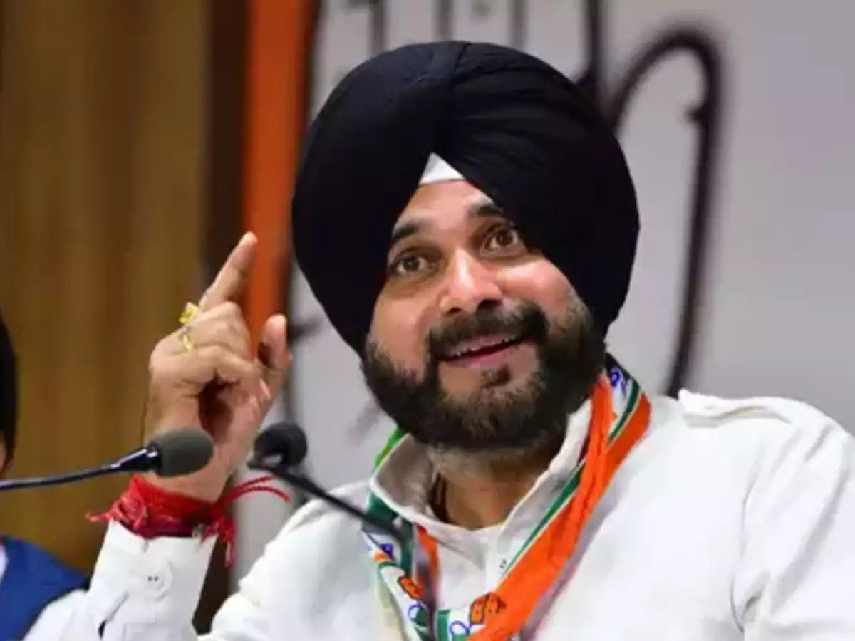 पंजाब कांग्रेस अध्यक्ष पद से नवजोत सिंह सिद्धू का इस्तीफा, 'सोनिया जी के इच्छा का सम्मान'