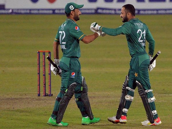 pakistan beat bangladesh by 5 wickets in 3rd t20i