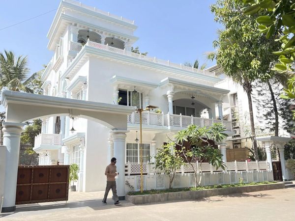 Nawazuddin Siddiqui bungalow Nawab photos: Check bedroom To dining And other area inside photos