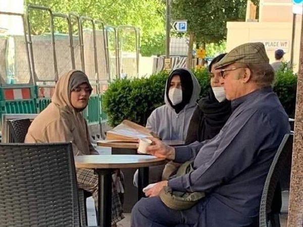 Nawaz Sharif photo goes viral on social media