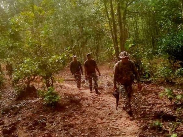 Maharashtra : At least 13 Naxals were neutralized in forest area Gadchiroli