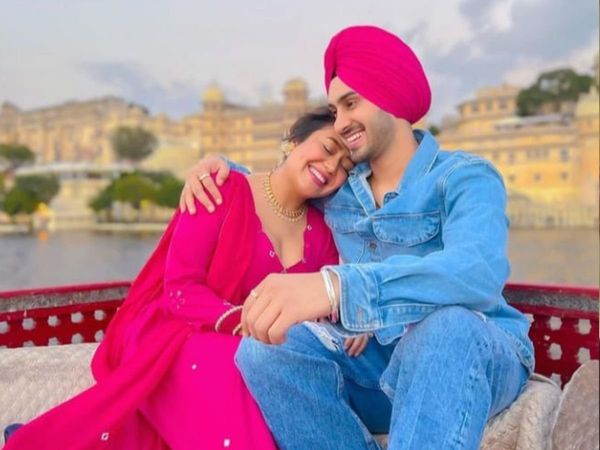 Neha Kakkar and Rohanpreet Singh, first marriage anniversary 