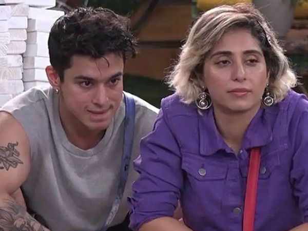 Bigg Boss 15 Neha Bhasin reveals why she was cut off in touch with Pratik Sehajpal post BB OTT