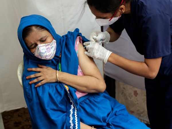 Big Vaccination campaign ,उत्तर प्रदेश, योगी आदित्यनाथ सरकार, यूपी में टीकाकरण अभियान ,Vaccination campaign in Uttar Pradesh, Yogi Adityanath government, UP,one crore doses in 30 days