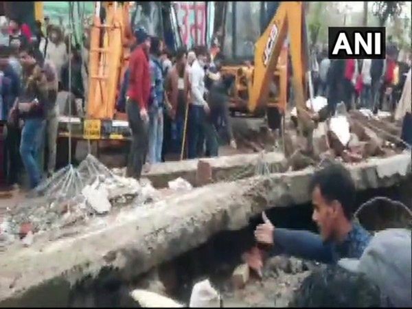 Muradnagar roof collapse incident people say third class material used in roof
