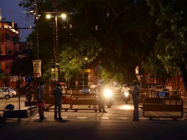 Gujrat Night Curfew imposed in 20 cities only 100 people will be involved in wedding ceremony