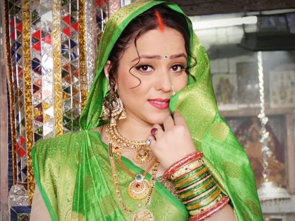 Bhojpuri Singer Nisha Pandey