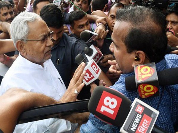 Bihar Special:आखिर भाजपा ने नीतीश कुमार को रोकने की कोशिश क्यों नहीं की ?