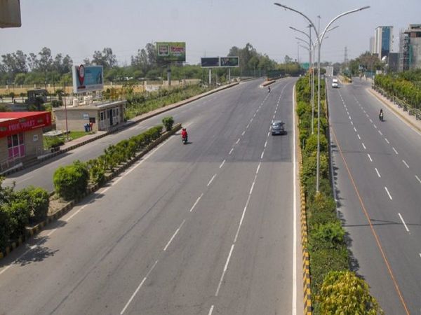 लॉकडाउन 3.0: नोएडा में 34 कंटेनमेंट जोन, जानिए आज से क्या खुलेगा और क्या बंद रहेगा