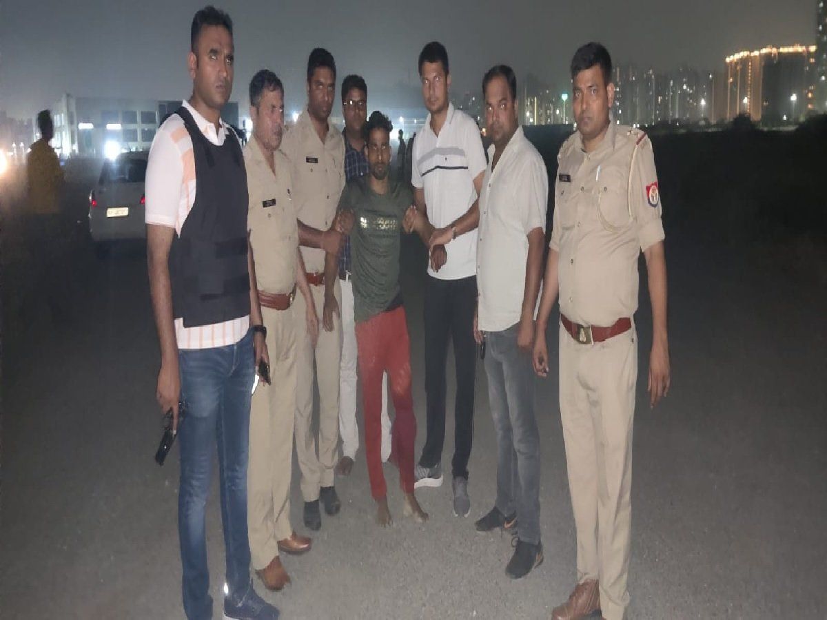 Noida Crime: Gang Who Robbed Collection Agent Encounter With Noida ...