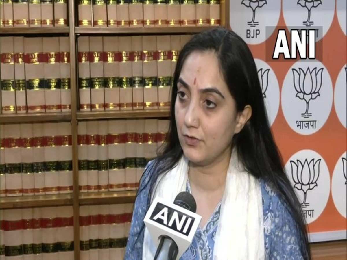 Nupur Sharma: सुप्रीम कोर्ट की नूपुर शर्मा को फटकार, कहा- टीवी पर आकर पूरे देश से माफी मांगे; सभी केस दिल्ली ट्रांसफर करने की याचिका खारिज