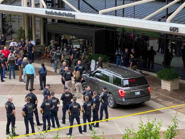 Oklahoma Hospital Firing 5 people including the shooter died