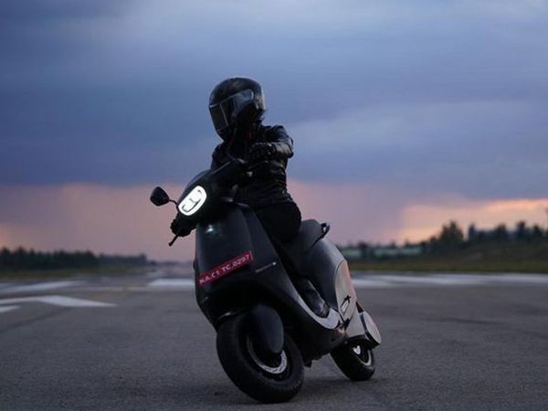 People like electric scooters, Ola sales E-scooters worth Rs 1100 crore in just two days