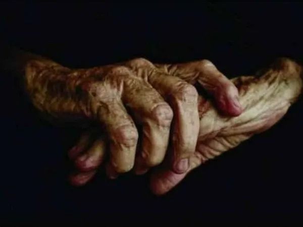 मध्‍य प्रदेश : 70 साल की महिला से दरिंदगी, मुंह में मिट्टी भरकर किया रेप, फिर कर दी नृशंस हत्‍या