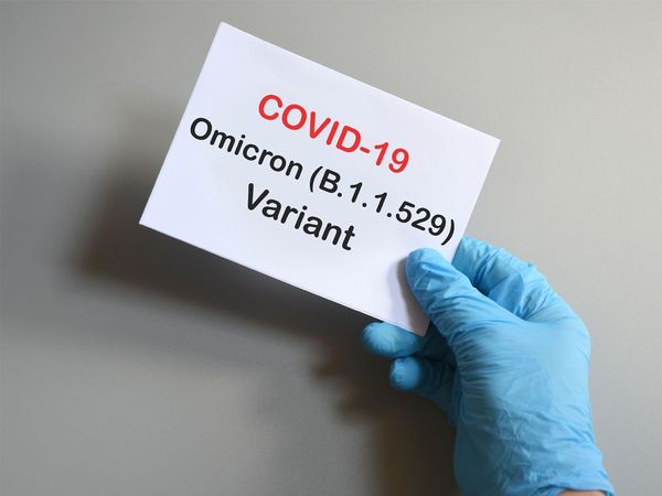 जनवरी में आएगी कोरोना की तीसरी लहर,IIT के प्रोफेसर का दावा