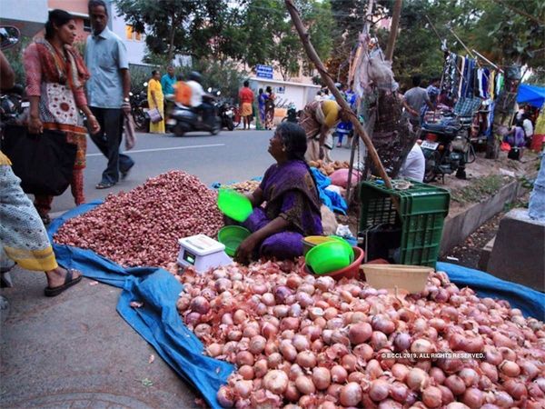 Onion is being sold in Chennai for Rs 73 par kg, know what are rates in Delhi, Mumbai, Kolkata