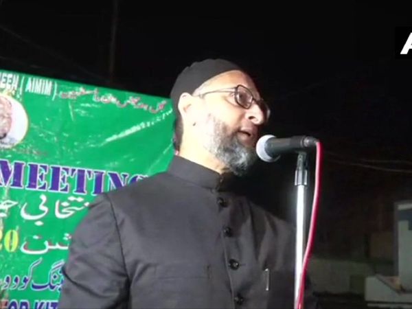 'मानो हम PM का चुनाव कर रहे हैं...' हैदराबाद निकाय चुनाव में BJP के प्रचार अभियान पर ओवैसी का तंज