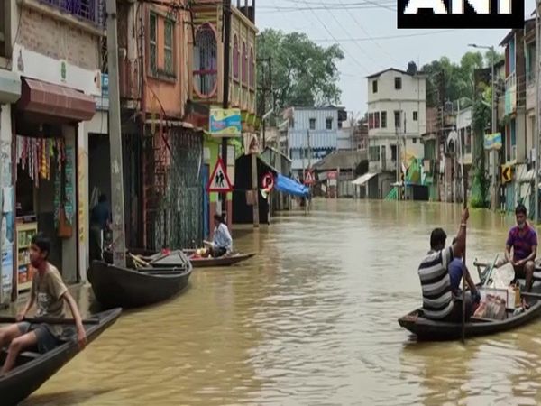 Locals resort to boats to commute as heavy rain inundate lanes of Ghatal West Midnapore