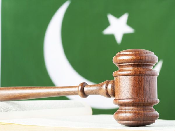 pakistan court on rape