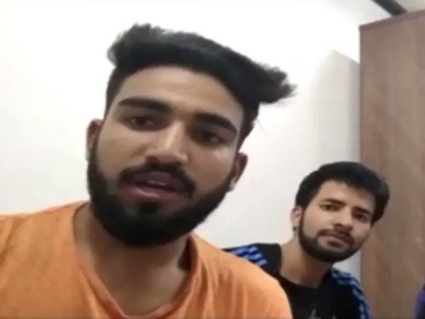 Kashmiri students chant 'Pakistan Zindabad' slogans, people beat up, video goes viral in Hubli Karnataka 