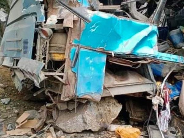 Chinese nationals among several killed in Pakistan blast : report