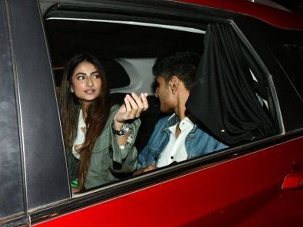 Palak Tiwari and Ibrahim Ali Khan's dating rumours spark yet again after the two meet for dinner