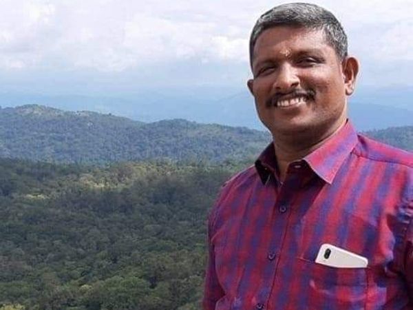 Kerala : RSS worker hacked to death by a gang in Palakkad district
