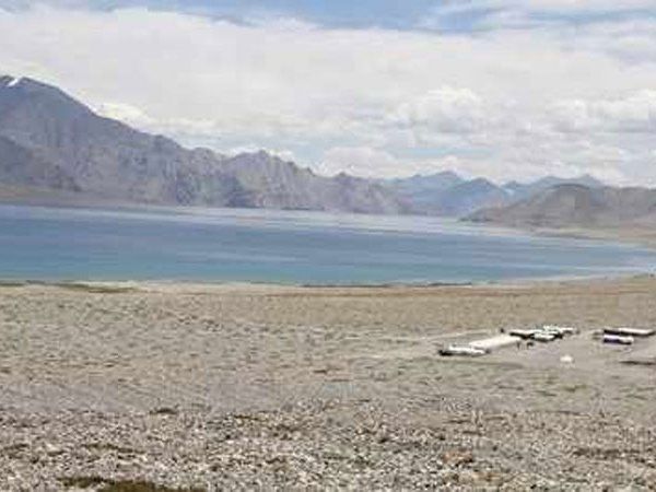 Pangong Lake:पैंगोंग झील पर चीनी सैनिकों की वापसी, निगरानी के लिए ड्रोन और कैमरों का उपयोग