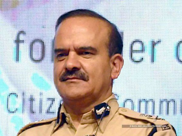  Mumbai:परमबीर सिंह को गिरफ्तारी से मिली अंतरिम राहत बरकरार