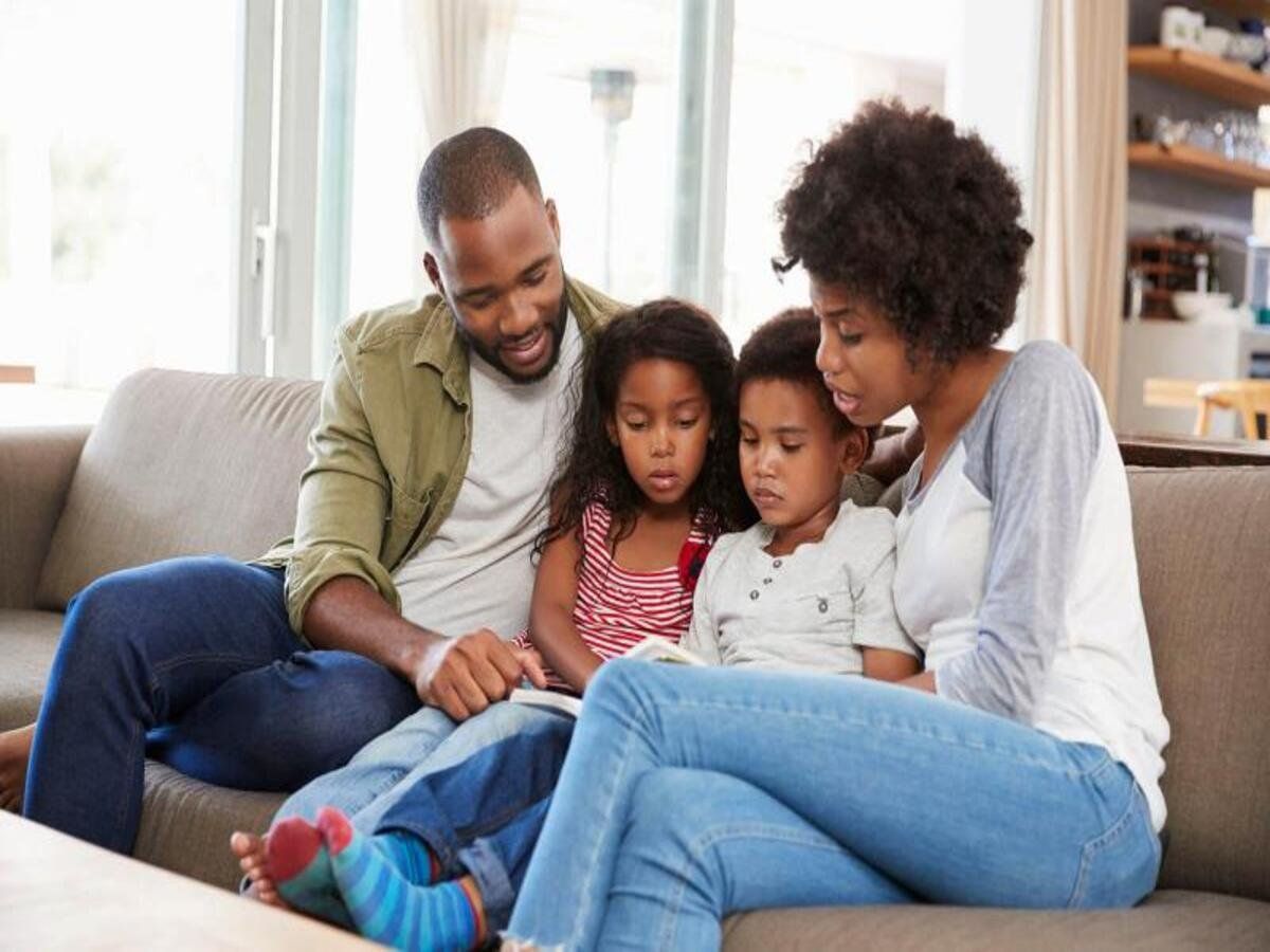 Parenting Tips: बच्चों के शारीरिक विकास के लिए खाने में शामिल करें ये चीजें, बच्चा बनेगा ताकतवर