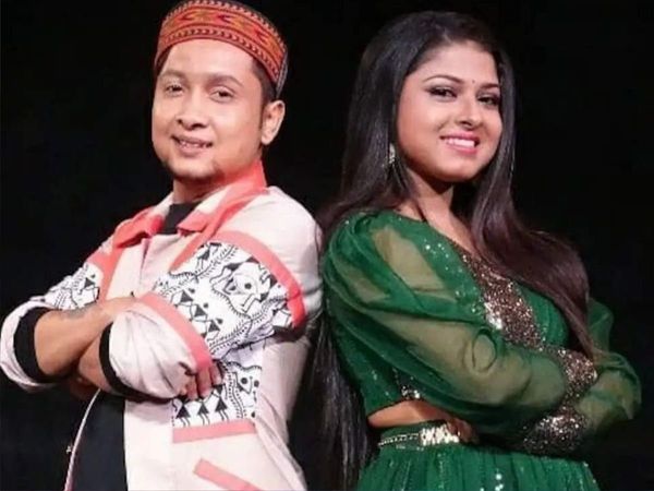 Pawandeep and Arunita Kanjilal 