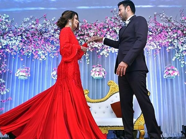 Payal Rohatgi & Sangram Singh reception Both look STUNNING at their wedding party- 