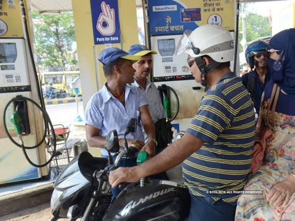Petrol and diesel prices unchanged, aircraft fuel becomes 7.5% costlier
