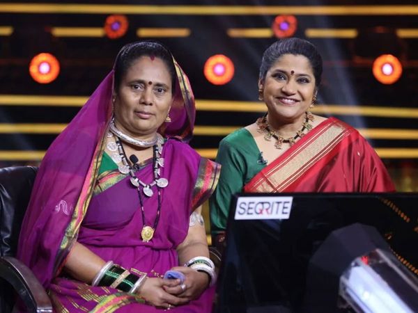 Phoolbasan Yadav with Renuka Shahane