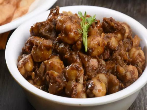 Pindi Chole, Tasty Pindi Chole, Yummay Pindi Chole, Homemade  Pindi Chole, Delicious Pindi Chole, पिंडी छोला, घर का बना पिंडी छोला, यमी पिंडी छोला, आसान तरीके से बनाएं पिंडी छोला, पिंडी छोला बनाने की विधि, स्वादिष्ट पिंडी छोला
