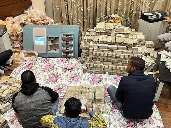 story of 4 trucks full of tobacco, which told the address of Piyush Jain’s treasure Timeline