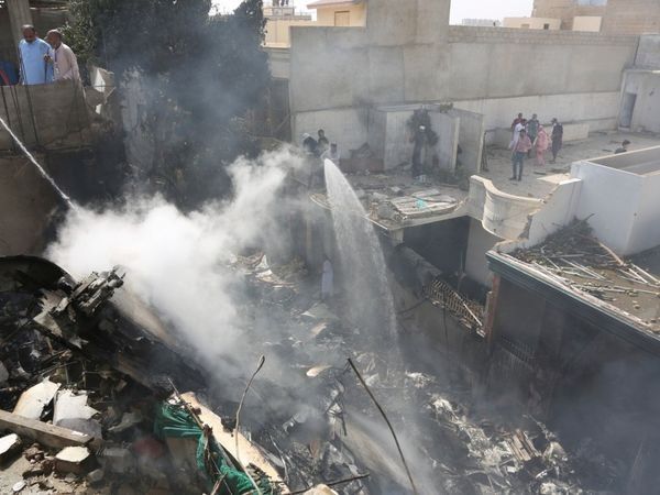plane crash_ pakistan