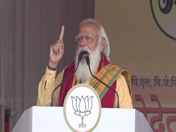 असम में आखिरी चरण में पीएम मोदी बरसे, बताया सेक्यूलरिज्म- कम्यूनलिज्म ने देश का किया नुकसान