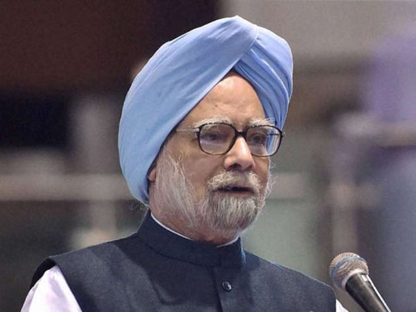 PM Modi and Mansukh Mandaviya pray for speedy recovery of Dr. Manmohan Singh 