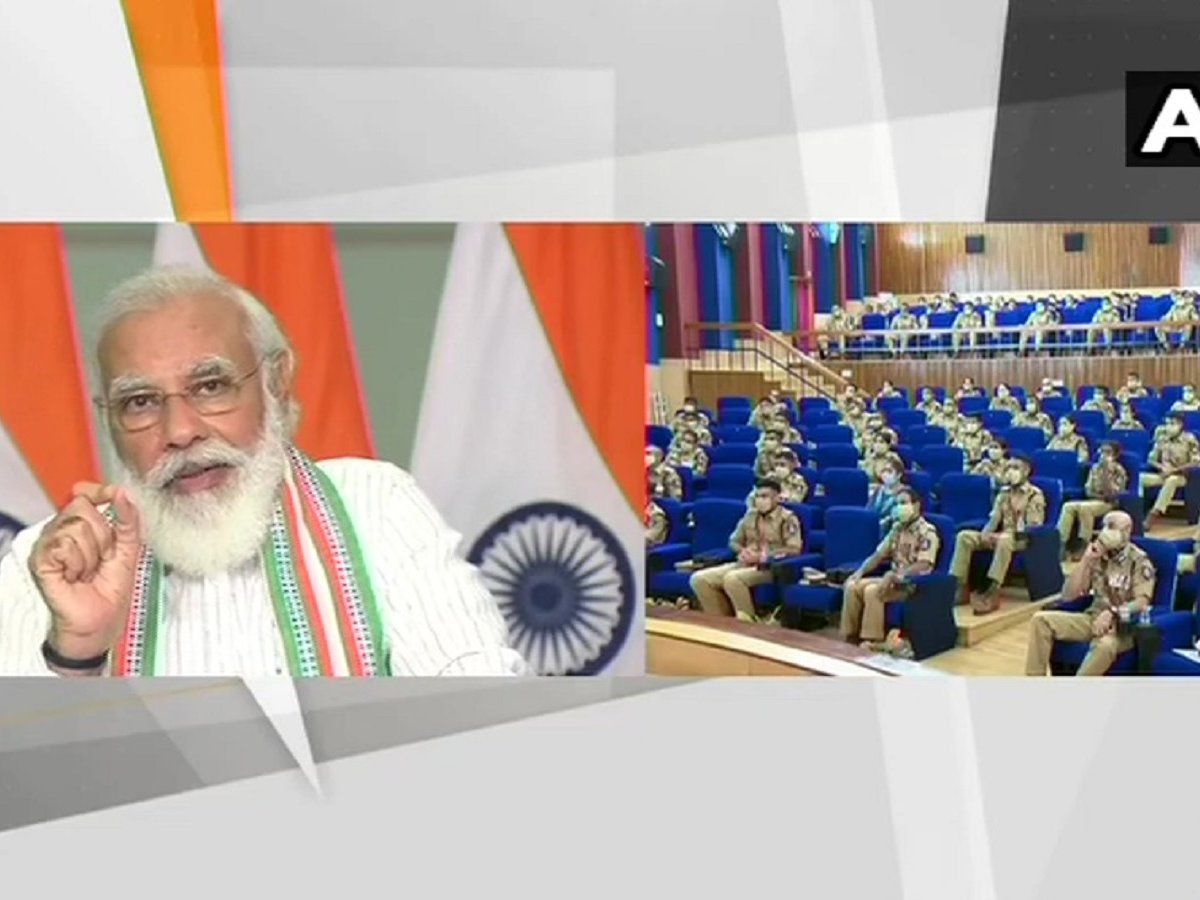 'वर्दी का धौंस नहीं, इस पर गर्व करें', IPS प्रोबेशनर्स से बोले पीएम मोदी, 'सिंघम' का कुछ यूं किया जिक्र