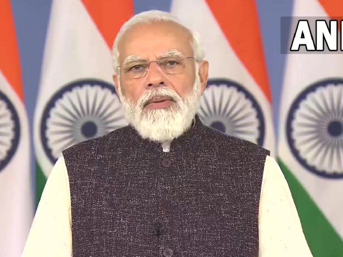 3 जनवरी से शुरू होगा 15-18 साल के किशोरों का वैक्सीनेशन, जानें पीएम मोदी की 3 अहम घोषणाएं