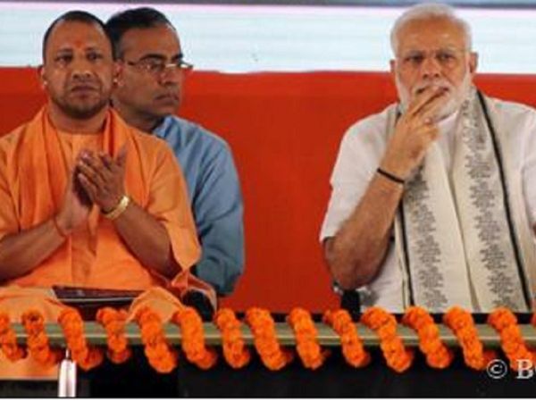 पीएम मोदी, सीएम योगी की तस्वीर के साथ किया मोबाइल का विज्ञापन, मंत्री के भाई के खिलाफ केस दर्ज (फाइल फोटो)