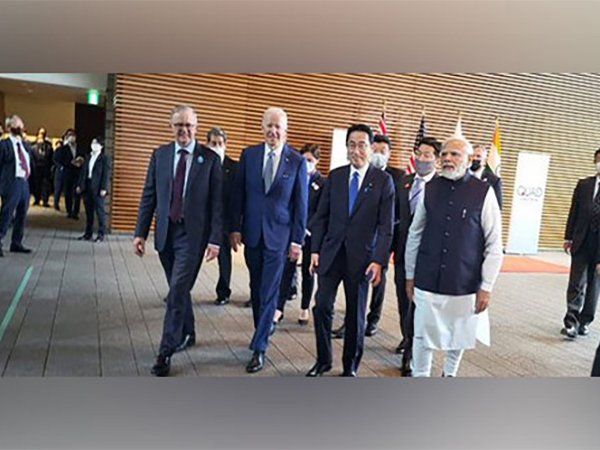 Japan Quad Summit: पीएम मोदी ने अमेरिका, जापान, ऑस्ट्रेलिया को गिफ्ट की ये 'शानदार सौगातें'