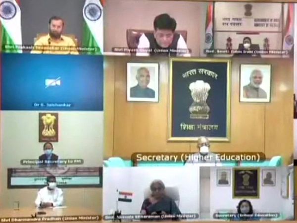 12वीं बोर्ड परीक्षा पर पीएम मोदी की अध्‍यक्षता में बैठक