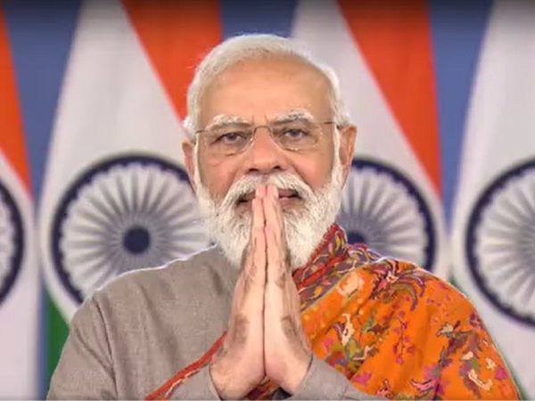 पीएम मोदी ने तीनों कृषि कानूनों को वापस लेने की घोषणा की है